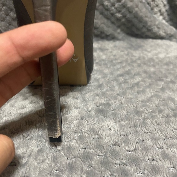 Aldo’s Metallic Booties - Picture 4 of 5